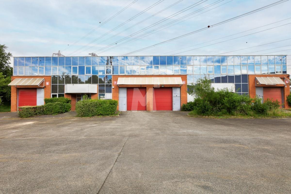Flex in Massy for lease Building Photo- Image 1 of 13