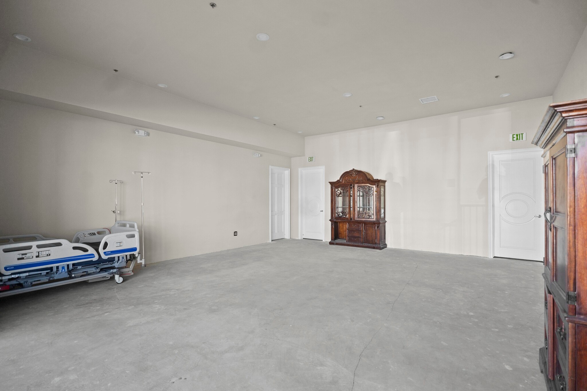 9400 Valley Blvd, Rosemead, CA for lease Interior Photo- Image 1 of 2