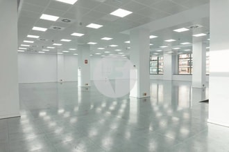 Carrer de la Ciutat de Granada, 178, Barcelona, Barcelona for lease Interior Photo- Image 1 of 4