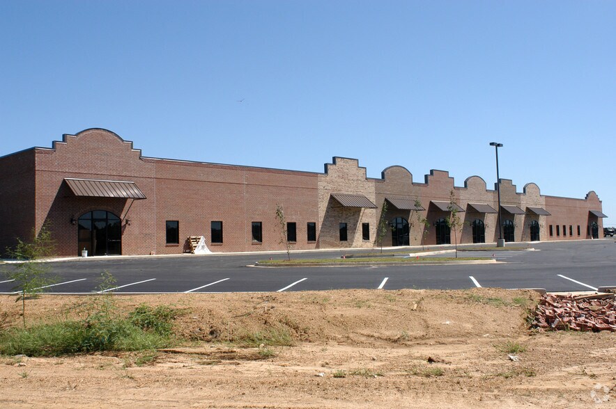 214 Expo Cir, West Monroe, LA for sale - Building Photo - Image 1 of 1