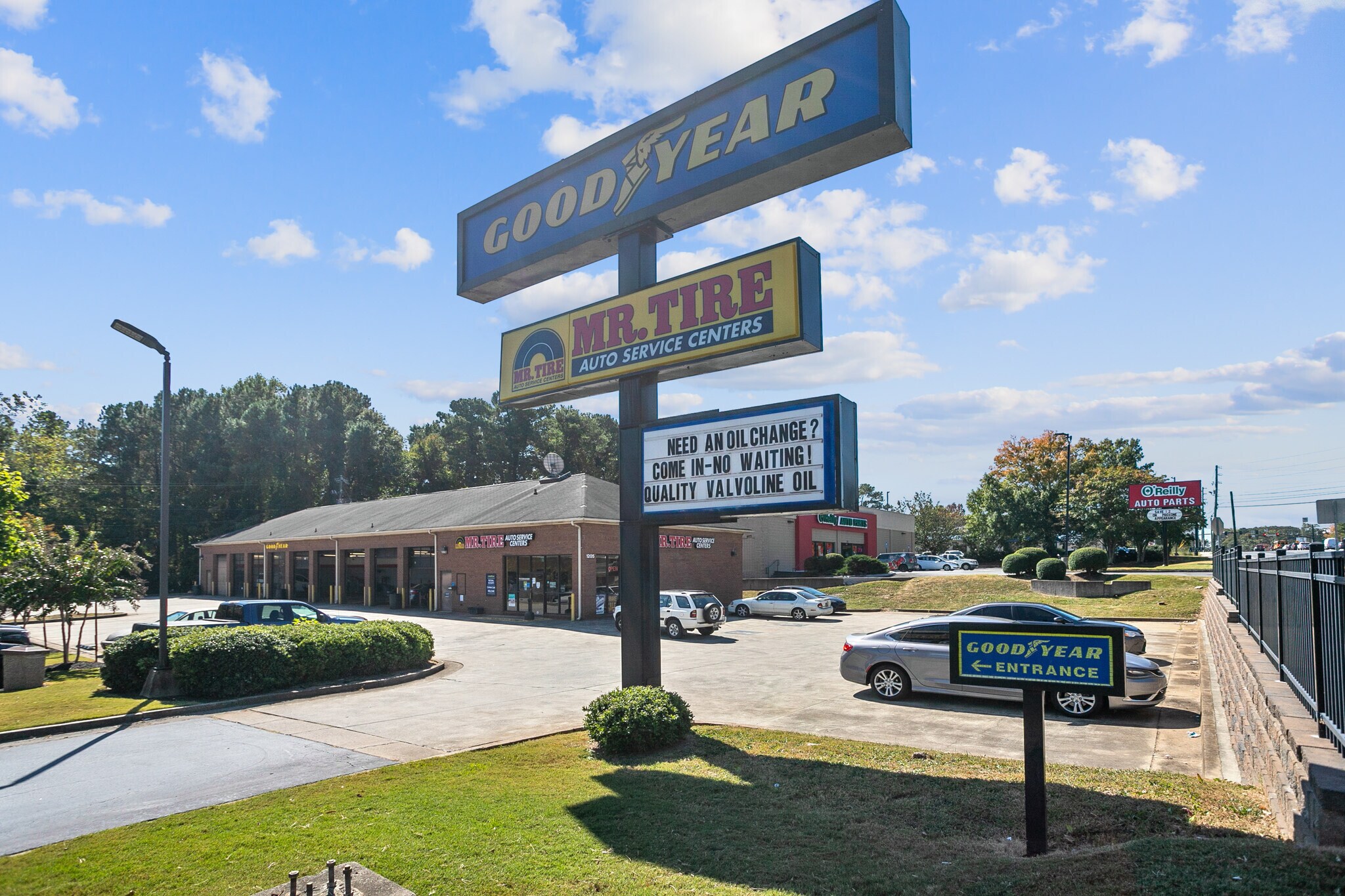 1205 SW Powder Springs Rd, Marietta, GA for sale Building Photo- Image 1 of 1