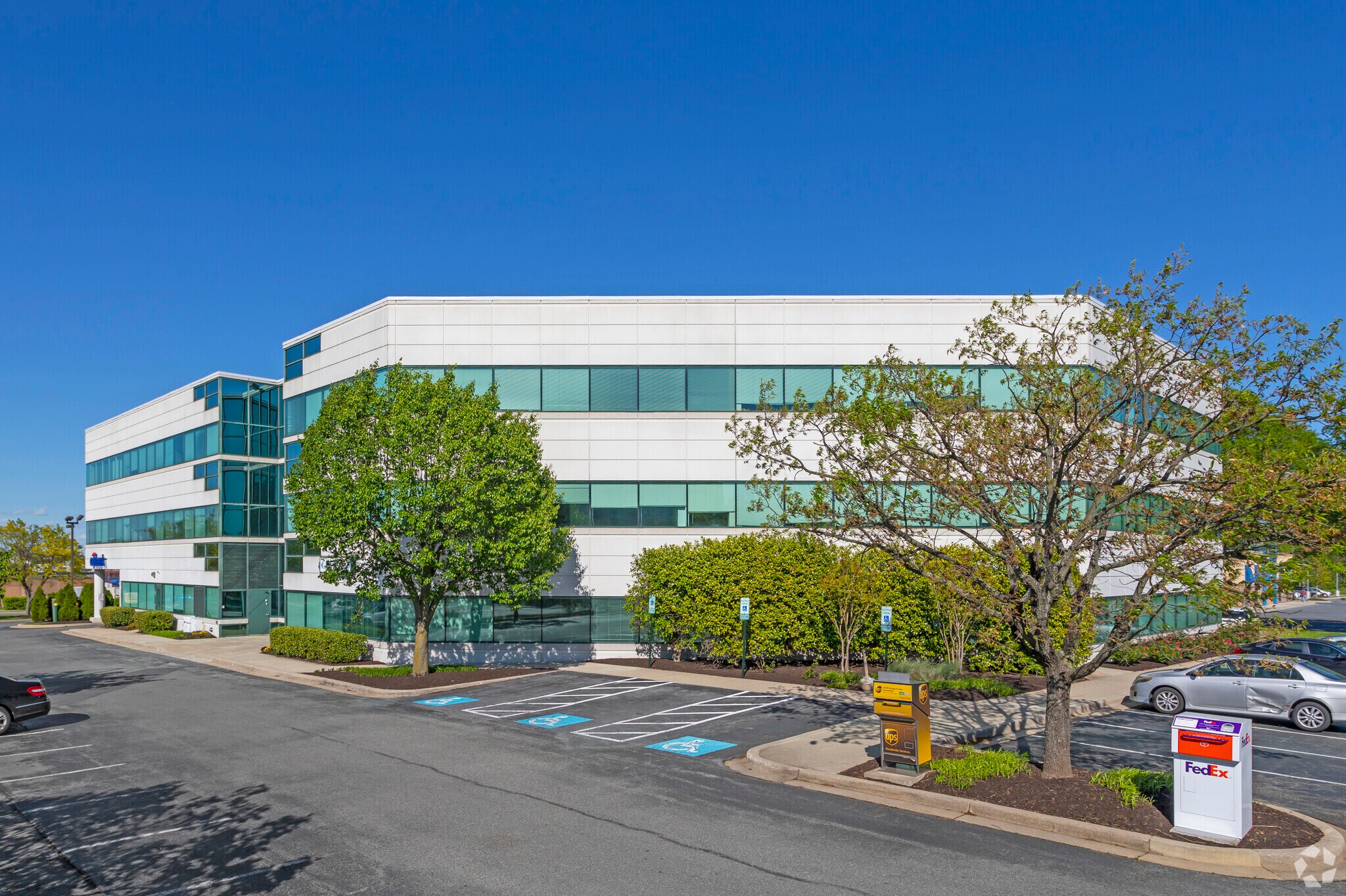 14405 Laurel Pl, Laurel, MD for lease Building Photo- Image 1 of 13