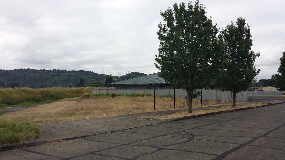 2250 Robbins Rd, Longview, WA 98632