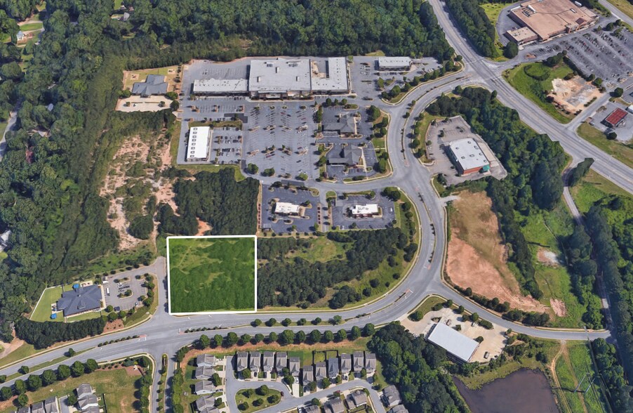 138 Prominence Point Pky, Canton, GA for sale - Primary Photo - Image 1 of 1