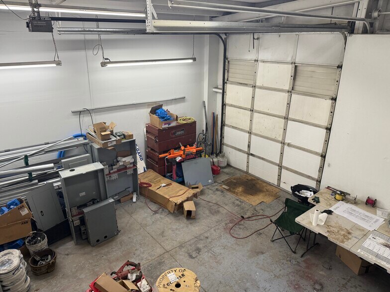 224 W Plymouth Ave, South Salt Lake, UT for sale - Interior Photo - Image 3 of 9