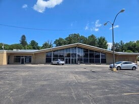 414 E Lincolnway, Morrison IL - Bar