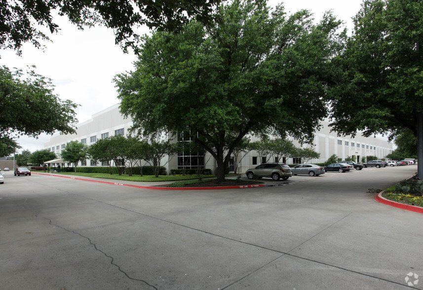 4550 Excel Pky, Addison, TX for lease - Building Photo - Image 3 of 10