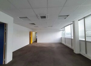 23 Quai Du President Carnot, Saint-Cloud for lease Building Photo- Image 2 of 4