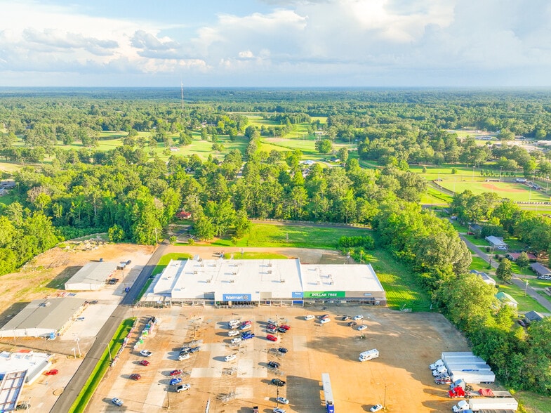 658 E Madison St, Houston, MS for lease - Building Photo - Image 3 of 8