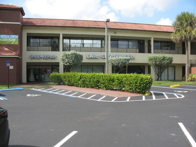 8001-8085 W McNab Rd, Tamarac, FL for lease - Building Photo - Image 3 of 13