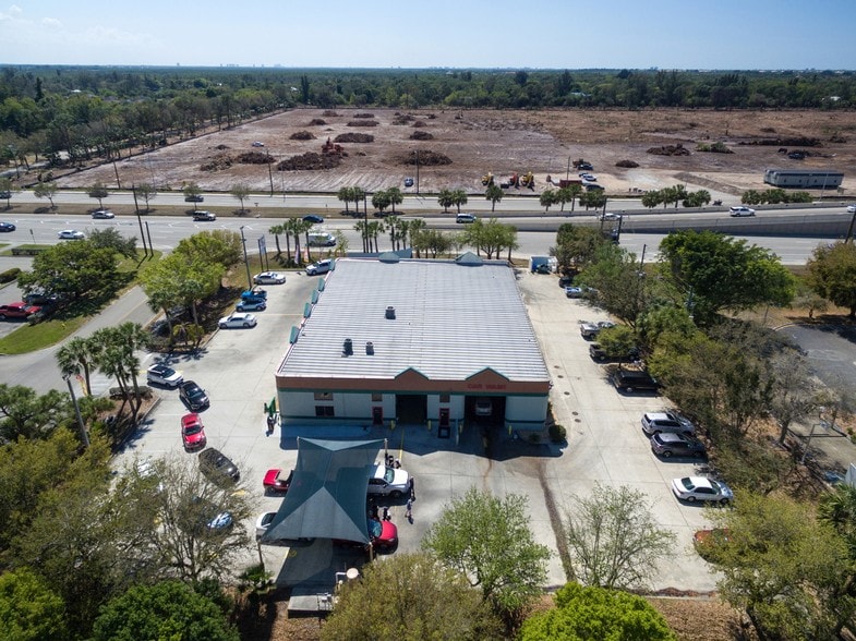 8090 Gladiolus Dr, Fort Myers, FL for sale - Building Photo - Image 1 of 40