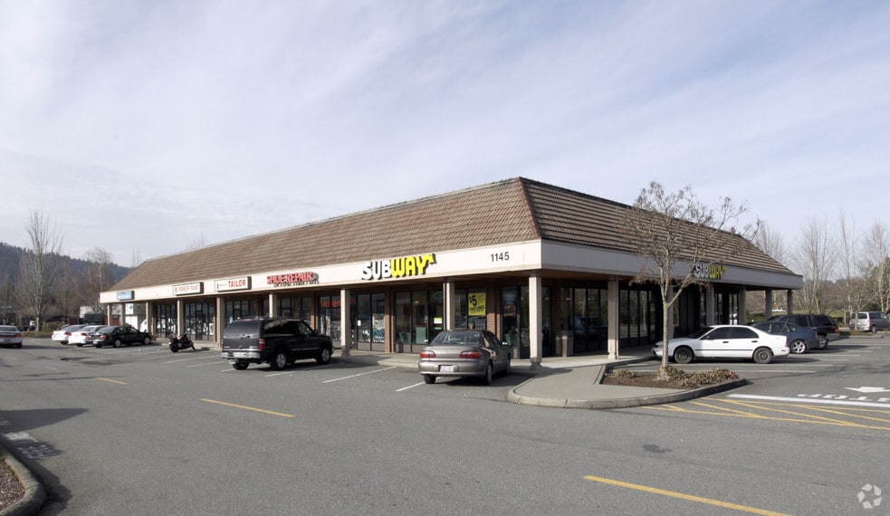 1065 NW Gilman Blvd, Issaquah, WA for lease - Building Photo - Image 3 of 4