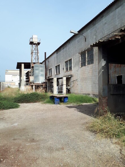Industrial in Alicante, Alicante for sale - Building Photo - Image 1 of 5