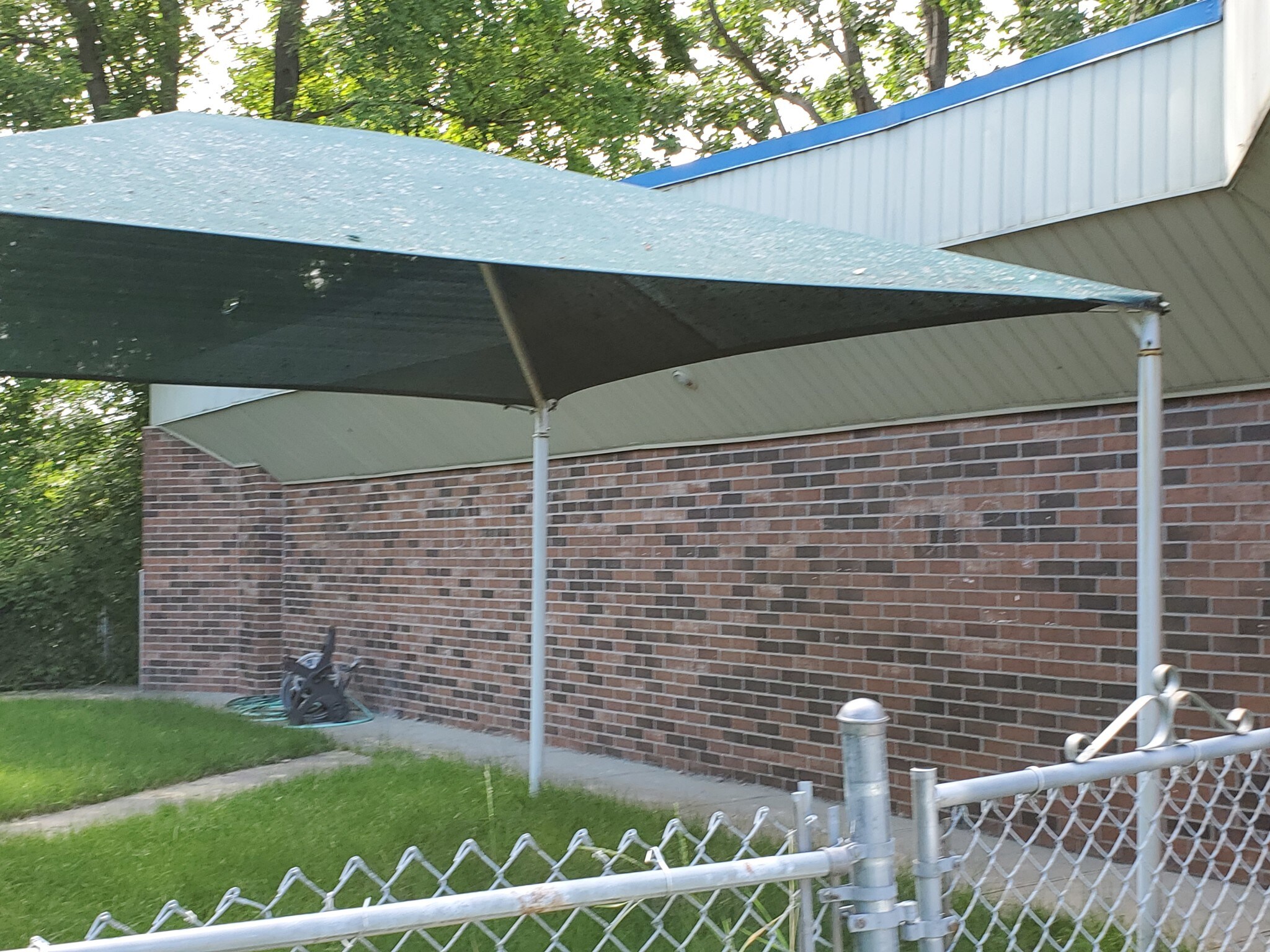 3271-3273 E Paris Ave SE, Grand Rapids, MI for sale Building Photo- Image 1 of 1