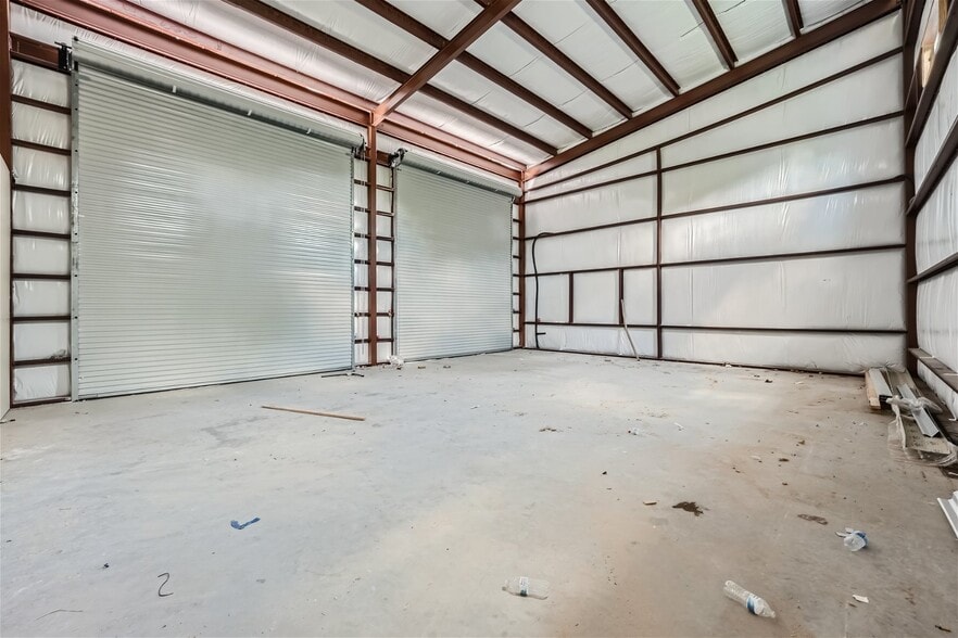 16400 Parkview Dr, Austin, TX for lease - Interior Photo - Image 3 of 8