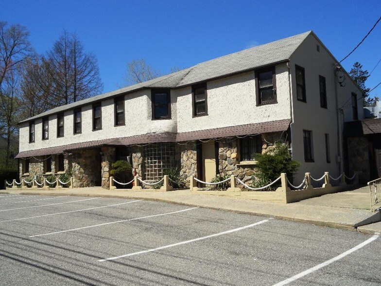 213 Route 82, Fishkill, NY for sale - Building Photo - Image 1 of 1