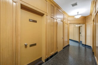 9730-9732 Wilshire Blvd, Beverly Hills, CA for lease Interior Photo- Image 1 of 6