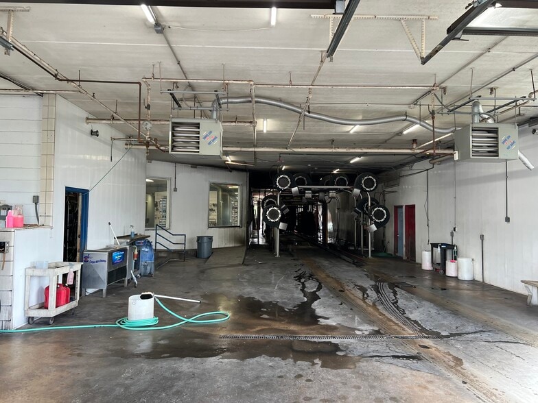 2120 Main St, Batavia, IL for sale - Building Photo - Image 3 of 7