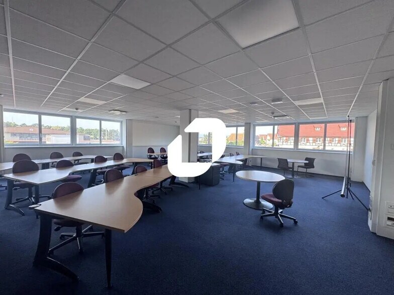 4 Route De Saessolsheim, Landersheim for lease - Interior Photo - Image 2 of 11