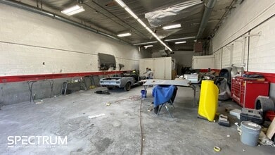10140-10158 Canoga Ave, Chatsworth, CA for lease Interior Photo- Image 1 of 4