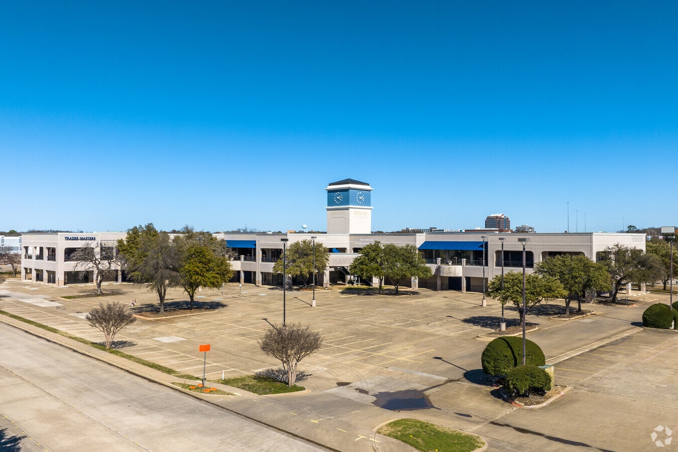 8251 Bedford Euless Rd, North Richland Hills, TX 76180