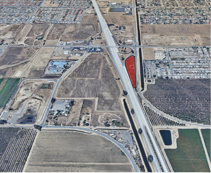 99 Freeway and Taft Highway, Bakersfield, CA for sale - Aerial - Image 1 of 1