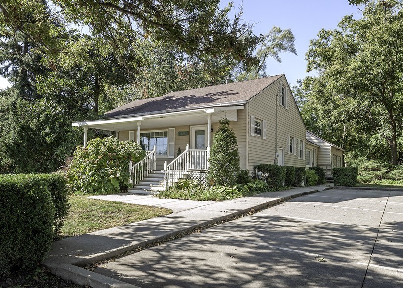 11690 Renner Rd, Olathe, KS 66061