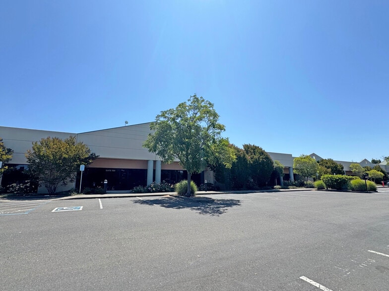 133 Aviation Blvd, Santa Rosa, CA for lease - Building Photo - Image 2 of 5