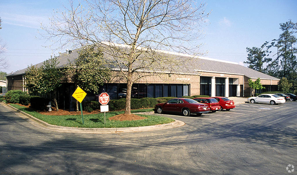 3264 Medlock Bridge Rd, Peachtree Corners, GA for lease Primary Photo- Image 1 of 8