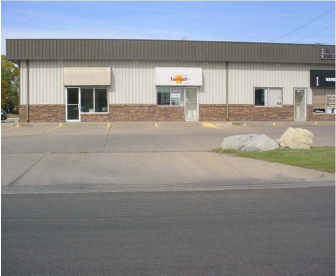 301 N Meridian St, Newton, KS for sale - Primary Photo - Image 1 of 1