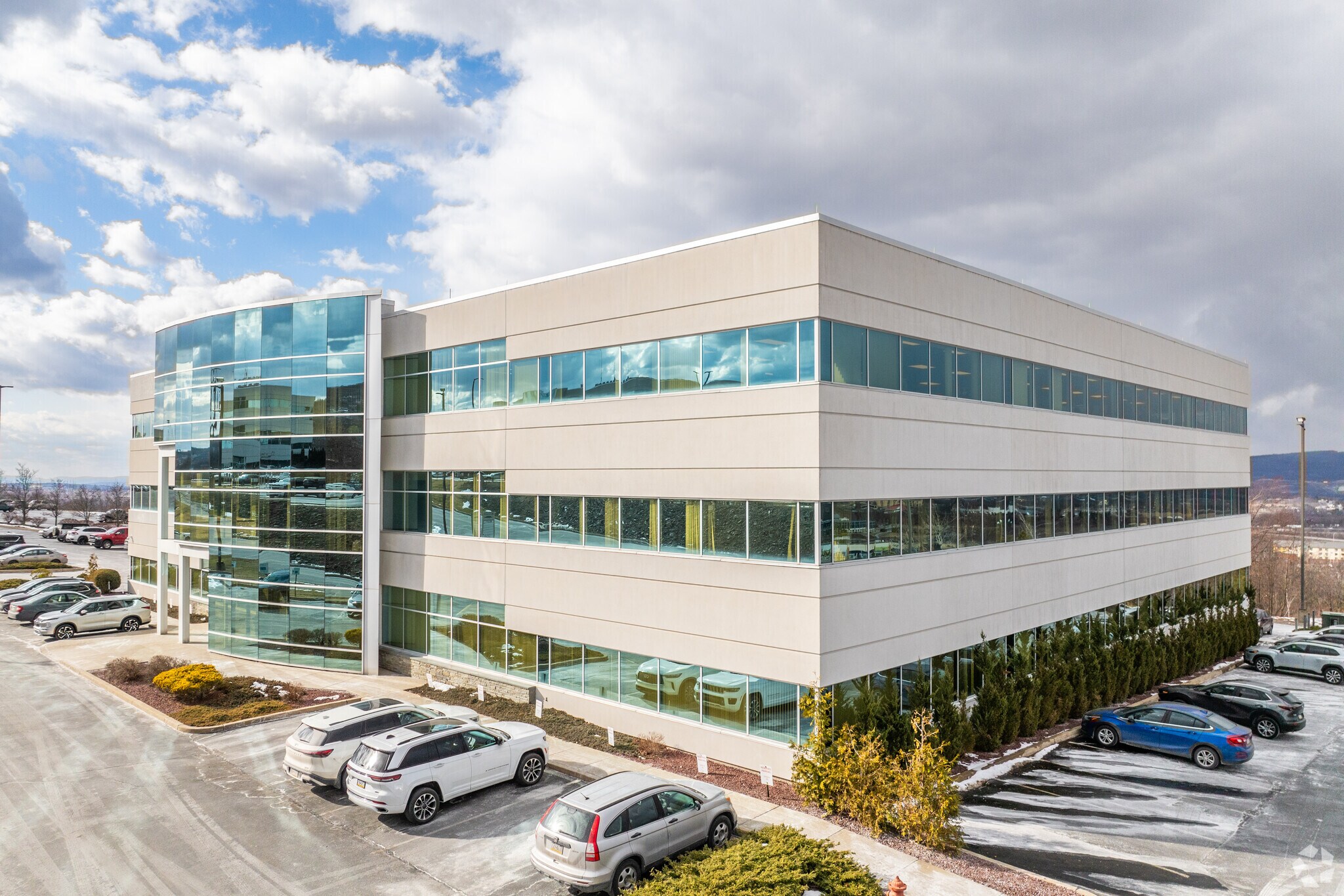 54 Glenmaura National Blvd, Moosic, PA for lease Building Photo- Image 1 of 6
