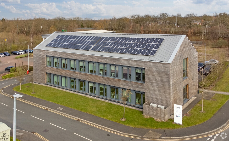 3 Rayns Way, Leicester for sale - Building Photo - Image 1 of 1