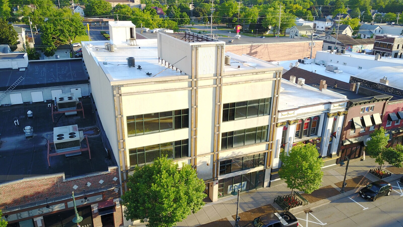 513 W College Ave, Appleton, WI 54911 Office Space for Lease