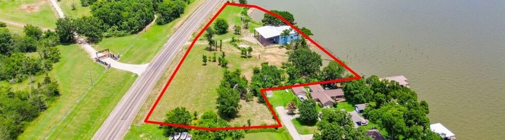 10390 US Highway 190 E, Pointblank, TX for sale - Building Photo - Image 1 of 12