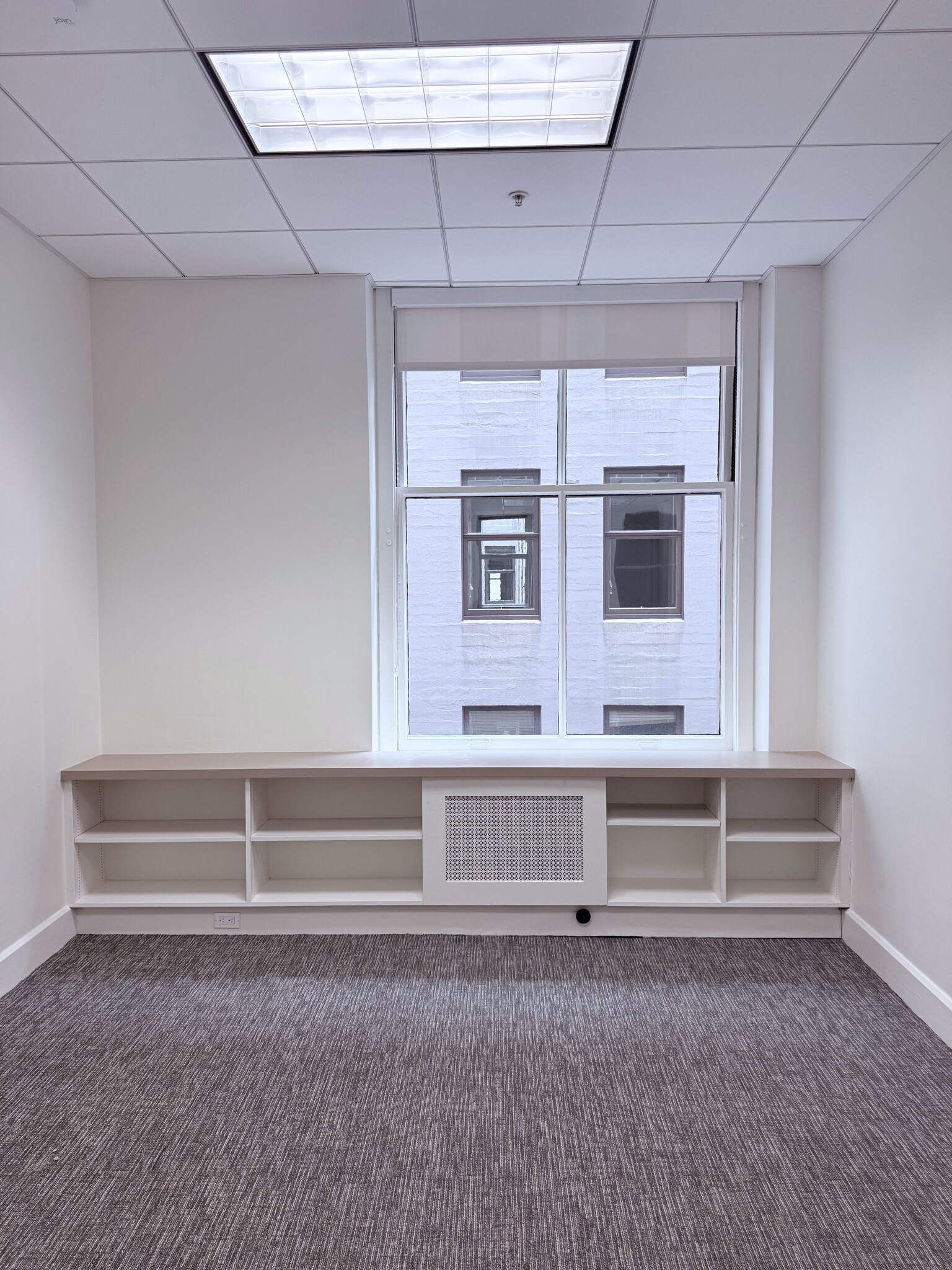 220 Montgomery St, San Francisco, CA for lease Interior Photo- Image 1 of 3