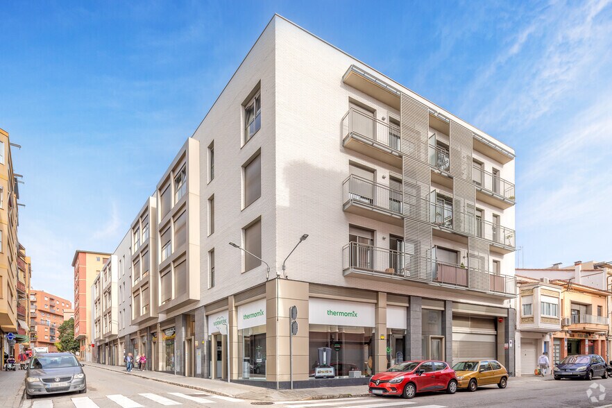 Carrer Pizarro, 82-94, Mataró, Barcelona for lease - Building Photo - Image 2 of 7