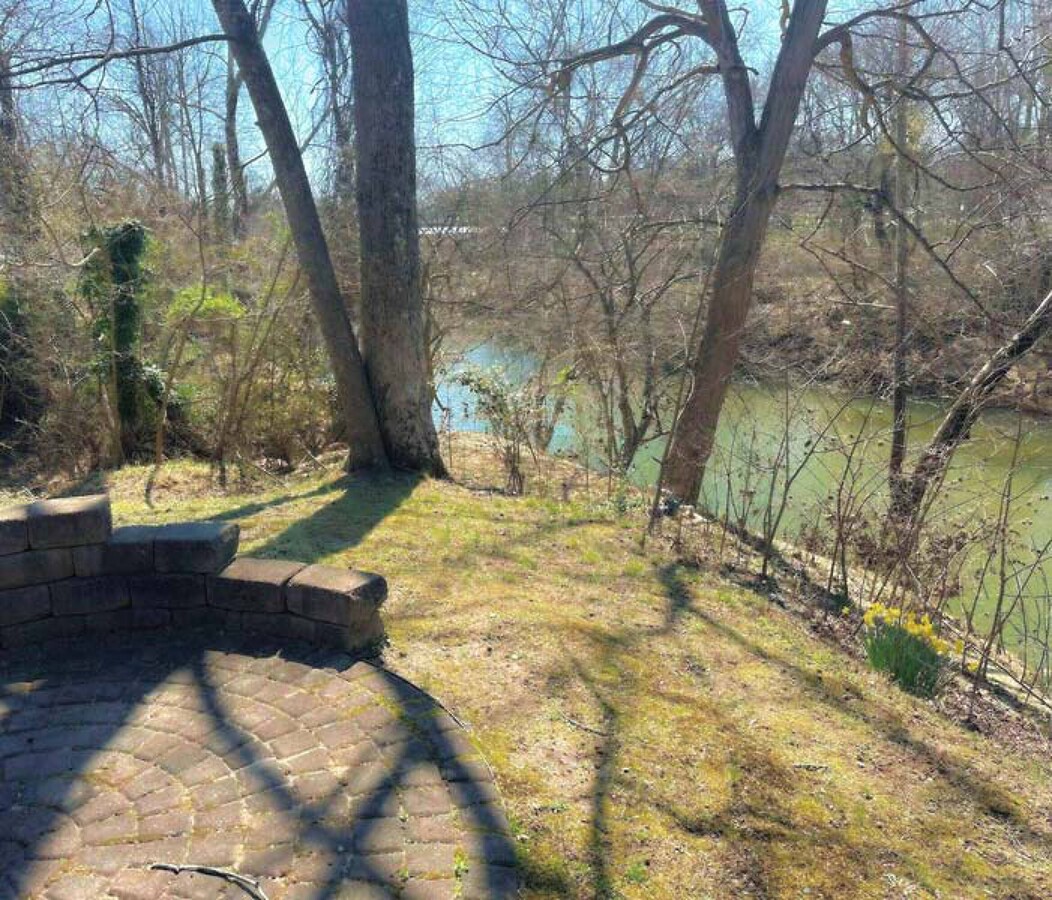 View Photo