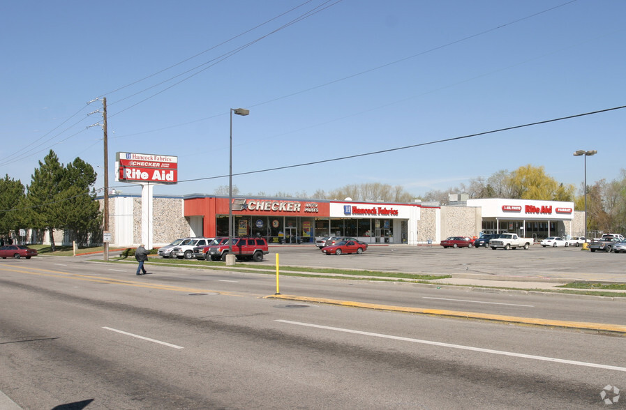 3300 S 700 East, Salt Lake City, UT for sale - Building Photo - Image 3 of 8