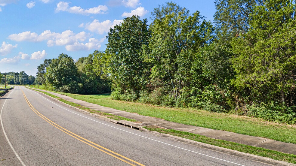 Fairway park, Russellville, AR for sale - Building Photo - Image 2 of 11