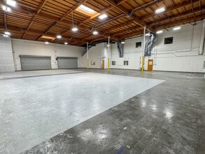 415-425 E Grand Ave, South San Francisco, CA for lease Interior Photo- Image 2 of 5