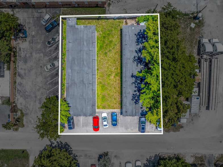 3932 SW 12th Pl, Fort Lauderdale, FL for sale - Building Photo - Image 3 of 18