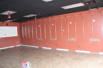 2450 Lakeshore Dr, Shreveport, LA for lease Interior Photo- Image 2 of 7