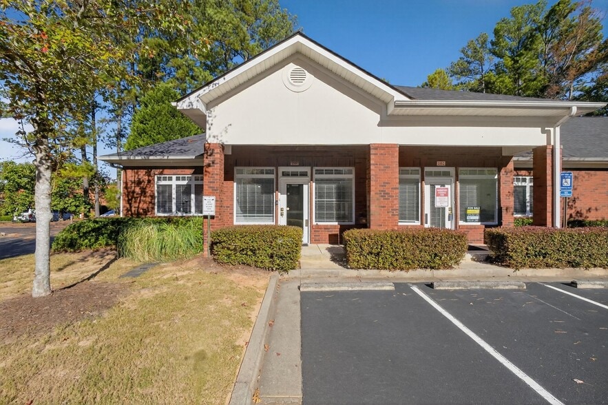 3790 Holcomb Bridge Rd, Norcross, GA for sale - Building Photo - Image 1 of 18
