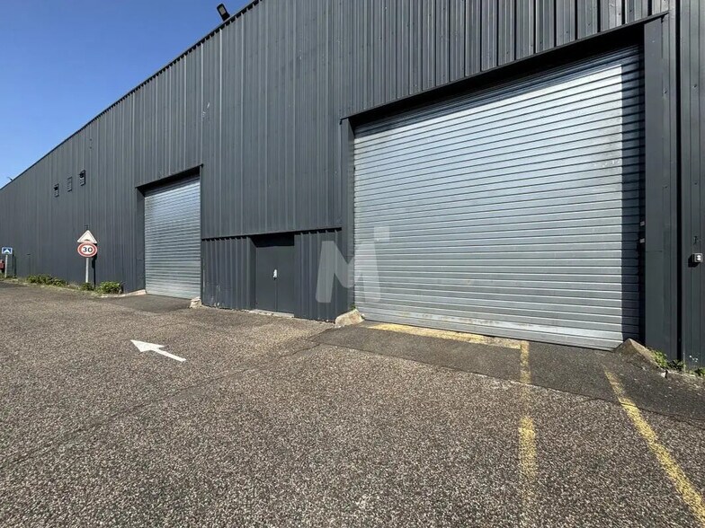 Flex in Palaiseau for lease - Building Photo - Image 3 of 10