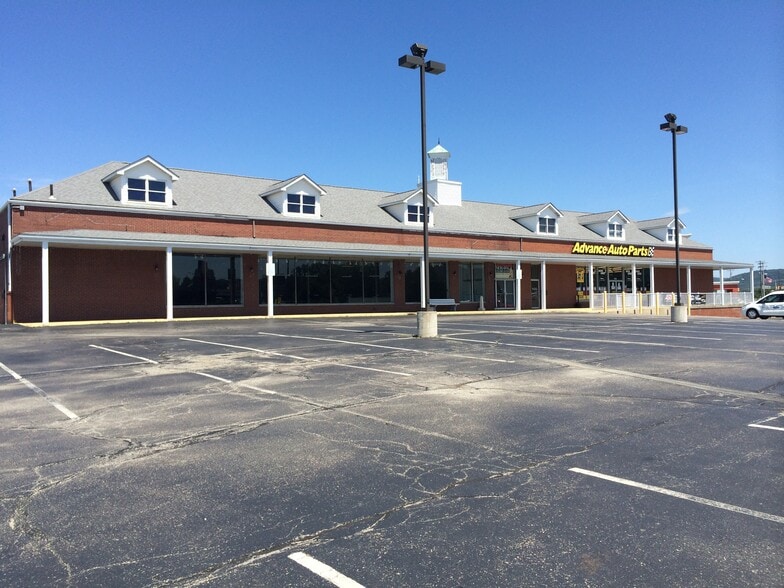1598 Mission Rd, Latrobe, PA for lease - Building Photo - Image 2 of 6