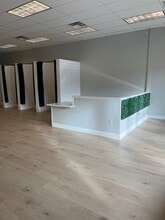 1071-1075 Freedom Rd, Cranberry Township, PA for lease Interior Photo- Image 2 of 11