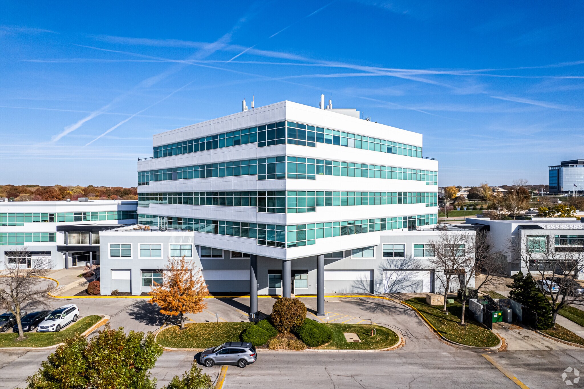 7171 W 95th St, Overland Park, KS for lease Primary Photo- Image 1 of 35