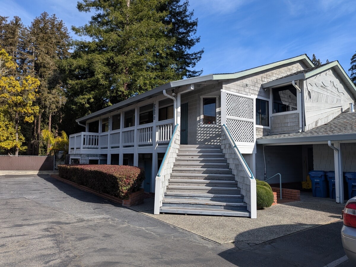 9059 Soquel Dr, Aptos, CA 95003 - Unit D - - Interior Photo - Image 2 of 10