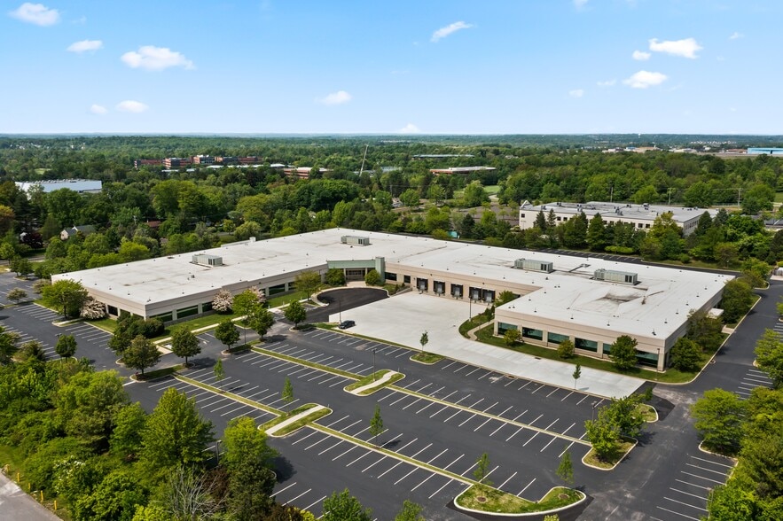 425 Privet Rd, Horsham Township, PA for lease - Building Photo - Image 2 of 3