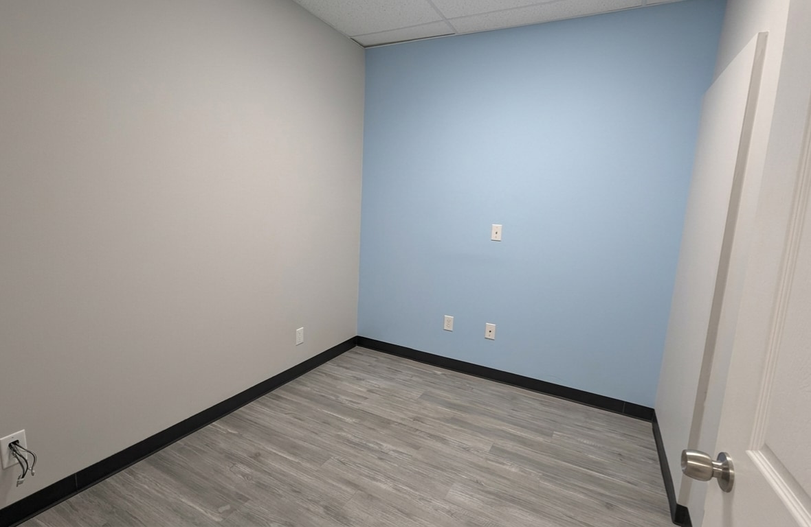 17985 Biscayne Blvd, Miami, FL for lease Interior Photo- Image 1 of 6